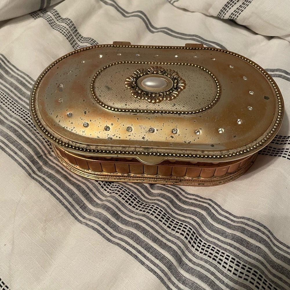 Victorian Godinger Jelwelry Box